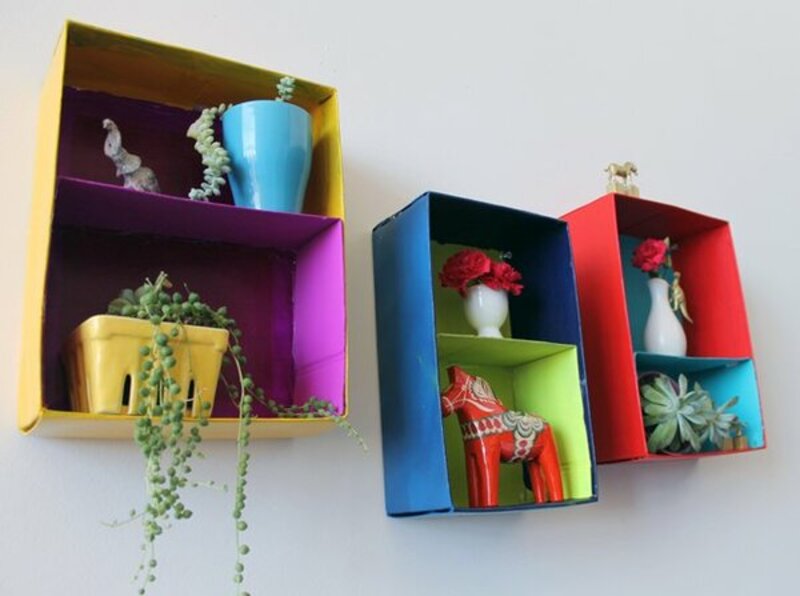 làm kệ sách bằng bìa carton